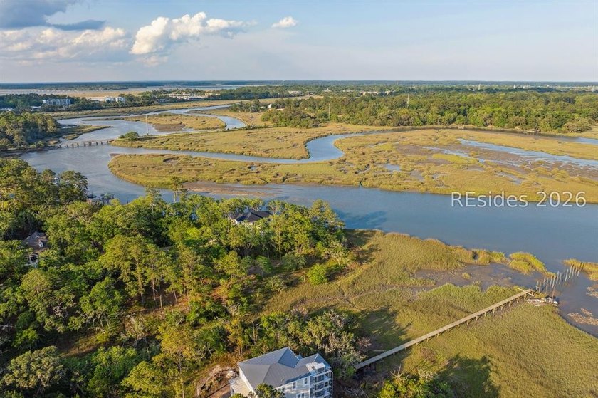 Enjoy waterfront living with a private dock opportunity mere - photo 13