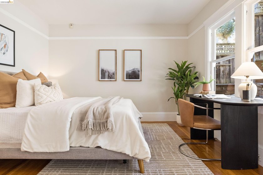 Welcome to 538 Weldon Avenue. This captivating 3-bedroom, 1-bath - photo 16