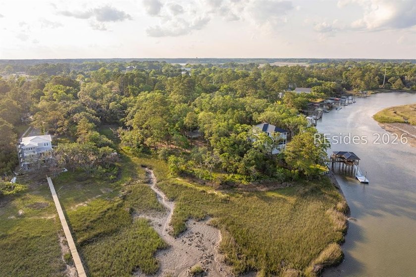 Enjoy waterfront living with a private dock opportunity mere - photo 19