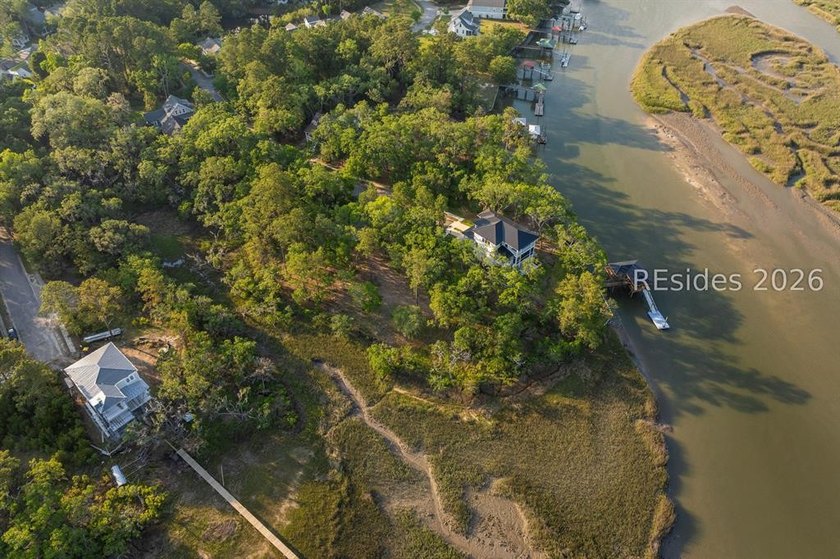 Enjoy waterfront living with a private dock opportunity mere - photo 22