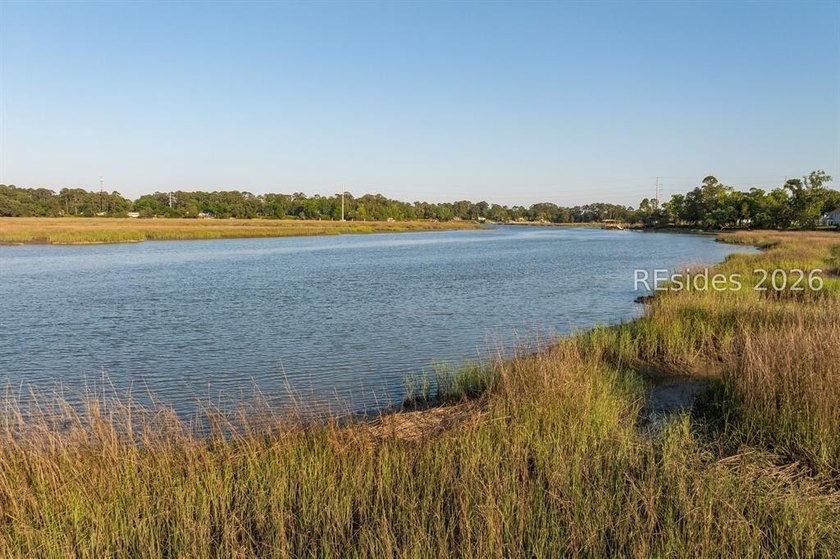 Enjoy waterfront living with a private dock opportunity mere - photo 25