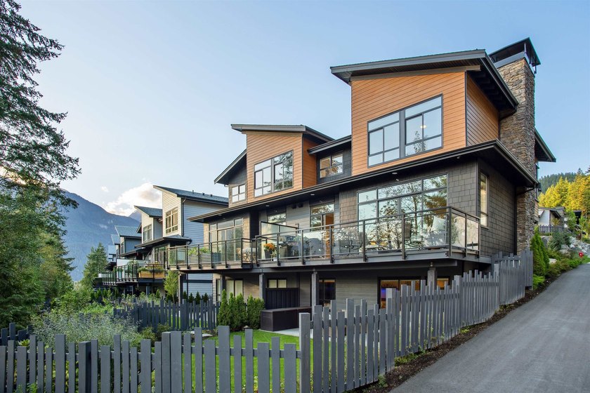 Perched atop the ridge in Squamish's premier community, Highline - photo 37