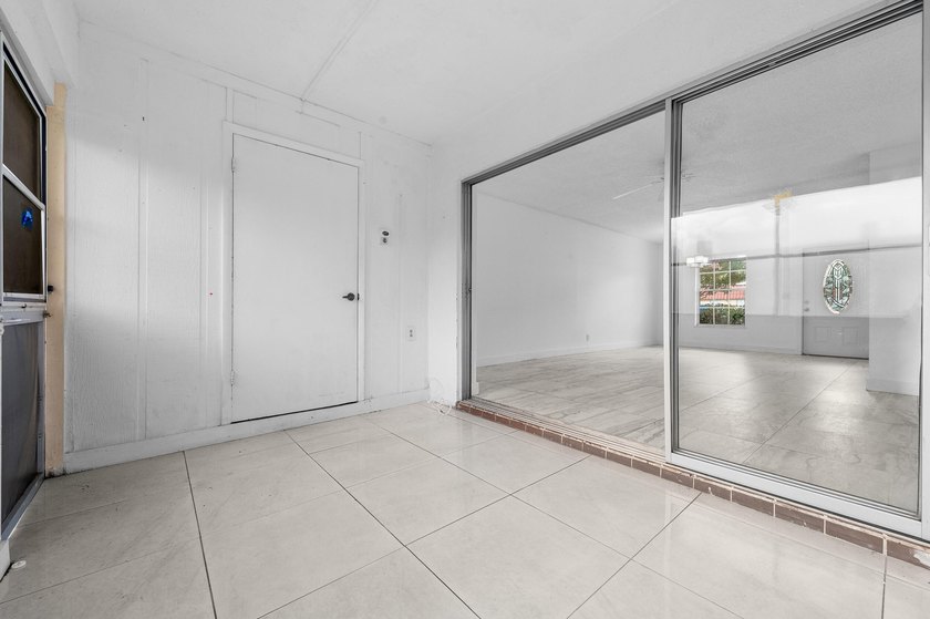 Beautiful 1-bedroom, 1-bath condo located in the desirable 55+ - photo 14