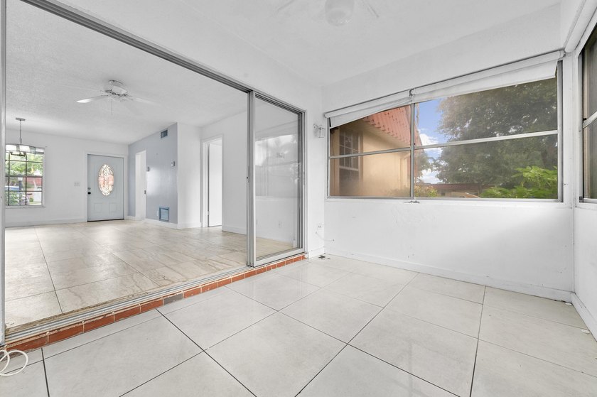 Beautiful 1-bedroom, 1-bath condo located in the desirable 55+ - photo 16