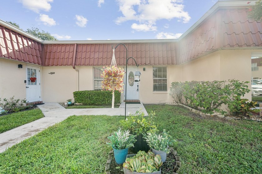 Beautiful 1-bedroom, 1-bath condo located in the desirable 55+ - photo 23