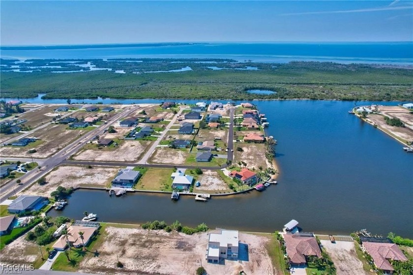 Your Slice of Waterfront Paradise Awaits in Cape Coral! Welcome - photo 5
