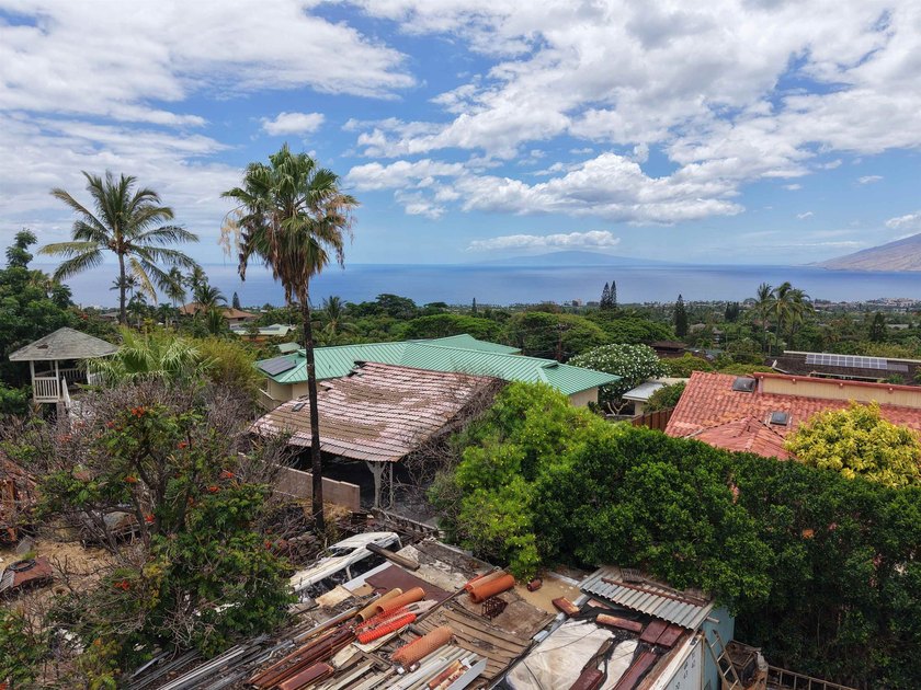 Exceptional opportunity to own an ocean-view property in one of - photo 7