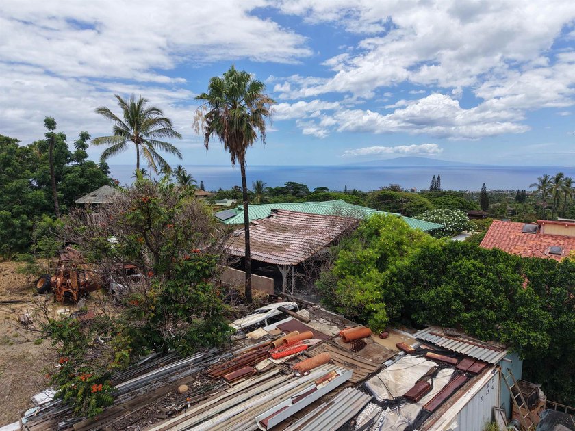 Exceptional opportunity to own an ocean-view property in one of - photo 9