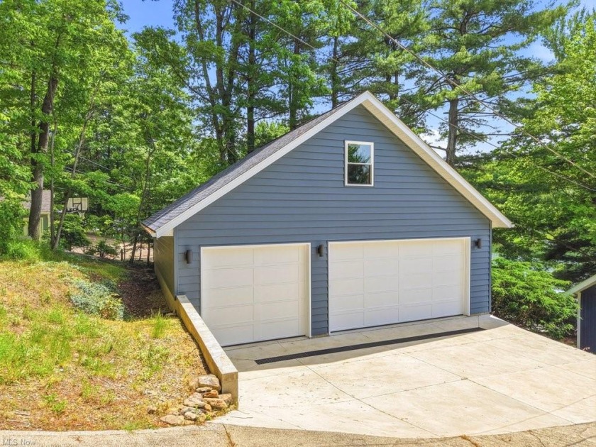 Beautiful Lake Front Home at Lake Mohawk! - photo 24