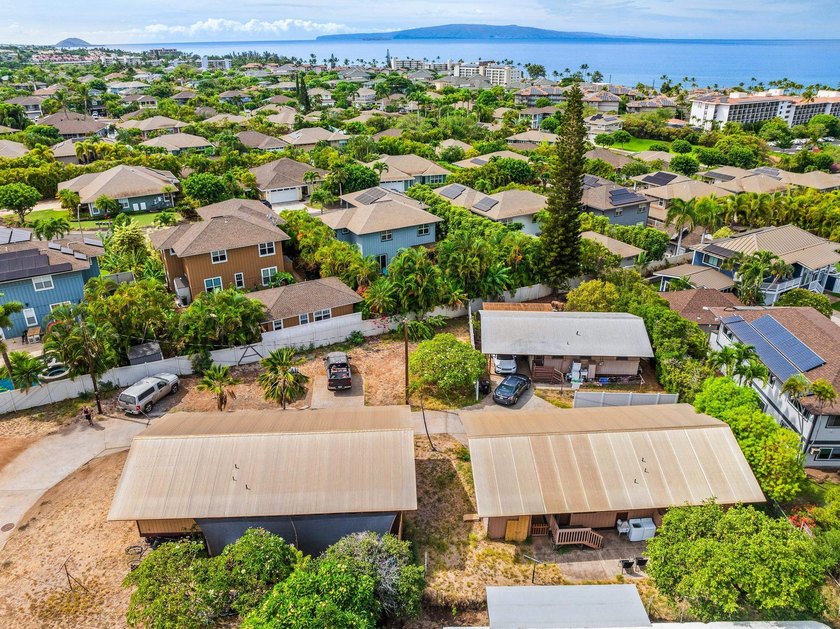Aloha and welcome to your own private South Maui oasis! Tucked - photo 2
