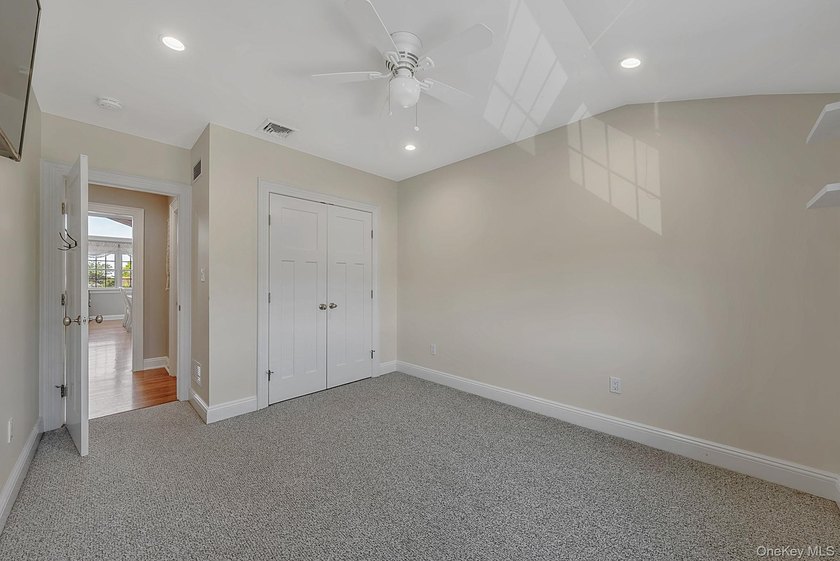 Welcome to Paradise Point living at its finest! This impressive - photo 30