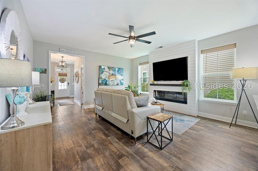 Bring your golf cart and settle into one of Bluffton's most - photo 8