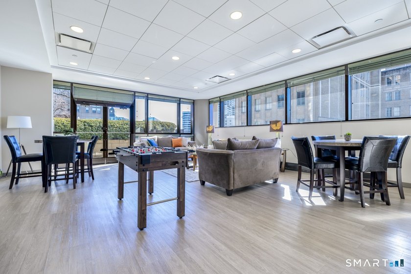 Stylish, impeccably maintained 1BR/1BA condo at The Biltmore - photo 17