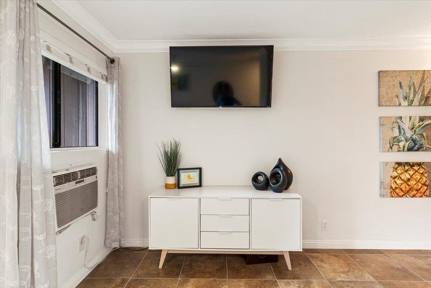 Welcome to Koa Kai 2B, a beautifully remodeled and tastefully - photo 4