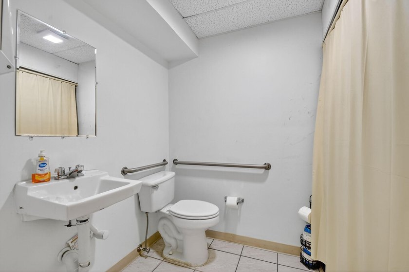 Great property directly on main Rd!!! WAS OFF MARKET FOR ALMOST1 - photo 19
