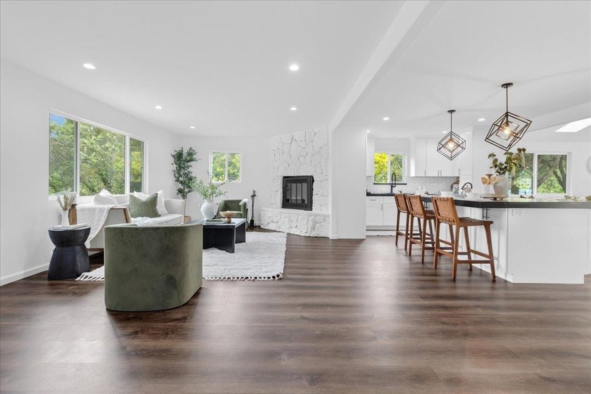Welcome to this fully remodeled gem in Prunedale! This charming - photo 20