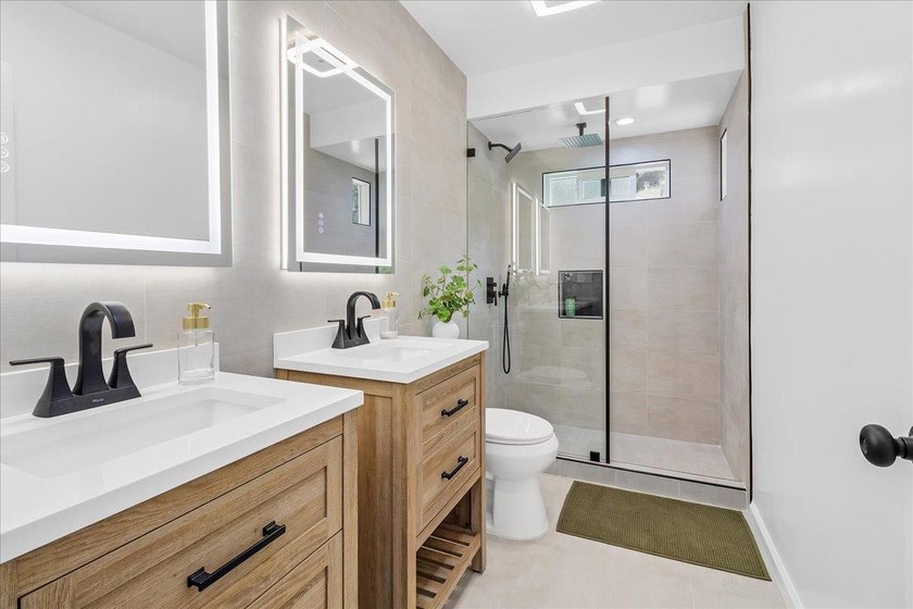 Welcome to this fully remodeled gem in Prunedale! This charming - photo 38