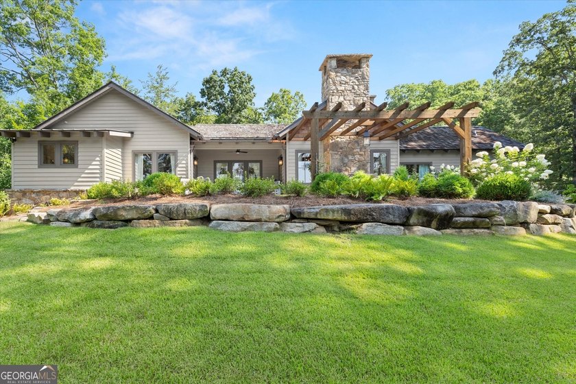 Welcome to 152 Mountain Streams Drive, an utterly enchanting - photo 9