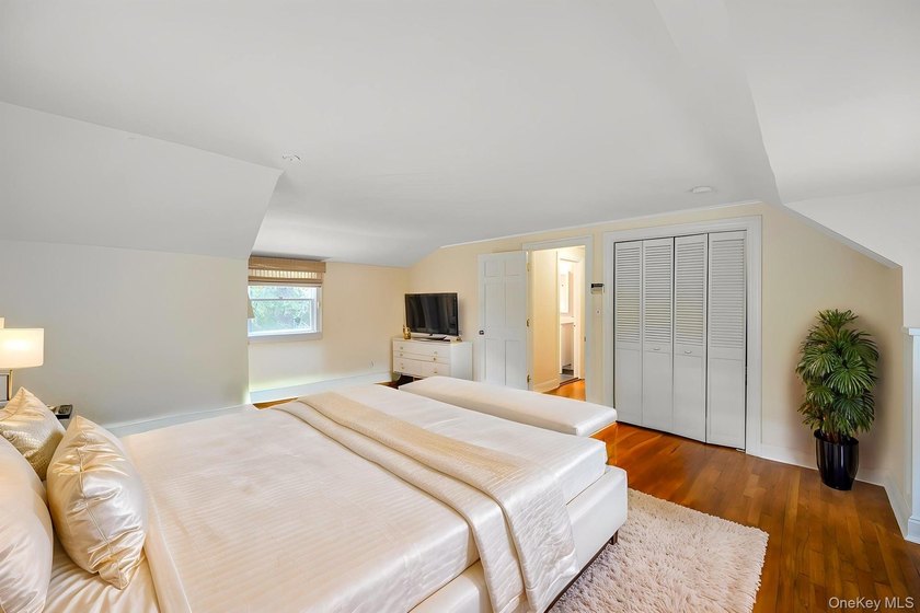 Welcome to this exceptional Expanded Cape home in desirable - photo 30