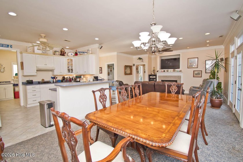 Price Improvement! BOATER'S DREAM meets easy coastal living in - photo 16