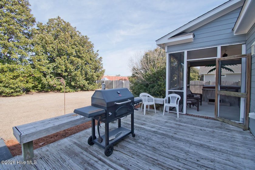 Price Improvement! BOATER'S DREAM meets easy coastal living in - photo 39