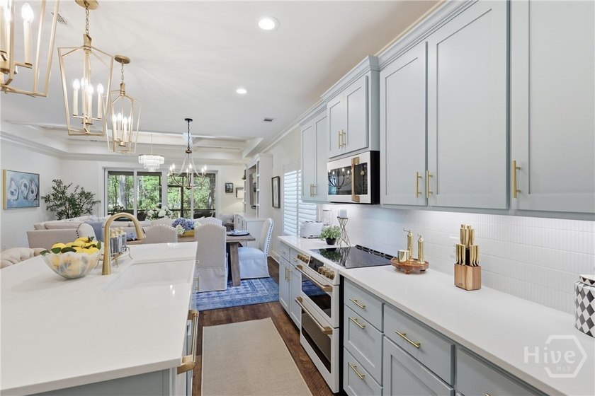 Welcome to luxury Lowcountry living in the highly sought-after - photo 13
