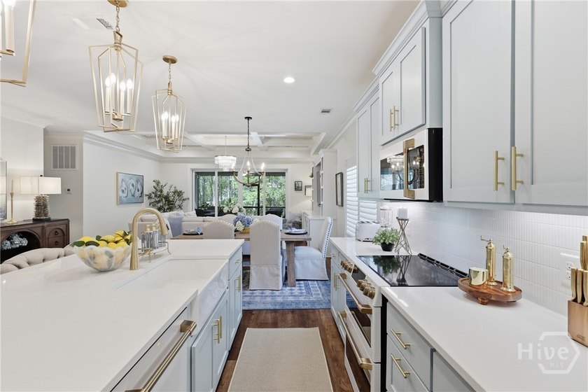 Welcome to luxury Lowcountry living in the highly sought-after - photo 14