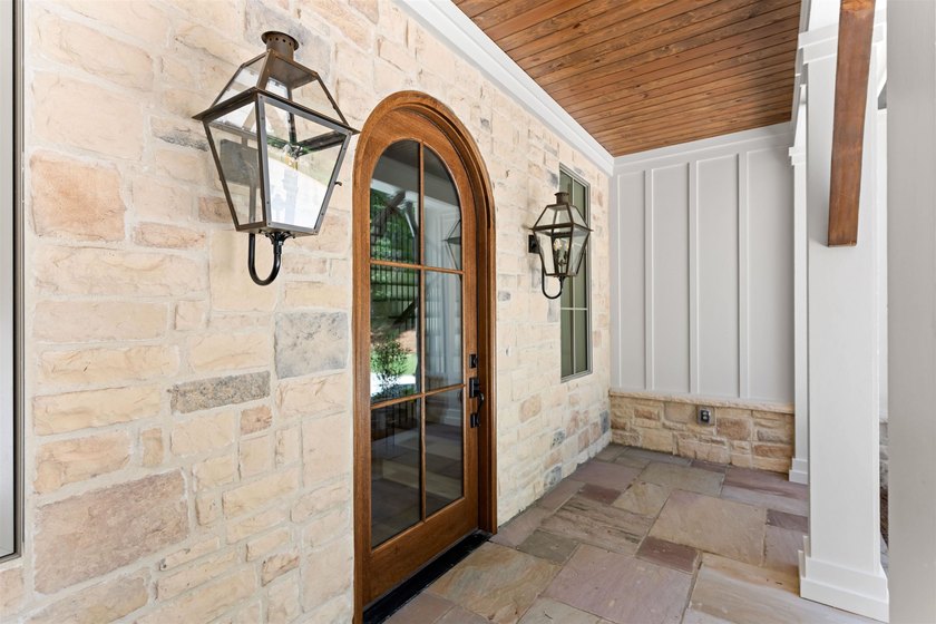 Welcome to The Overlook House, a remarkable waterfront retreat - photo 25