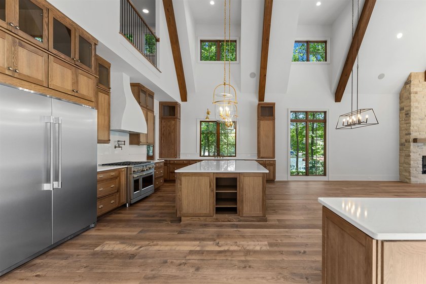 Welcome to The Overlook House, a remarkable waterfront retreat - photo 31