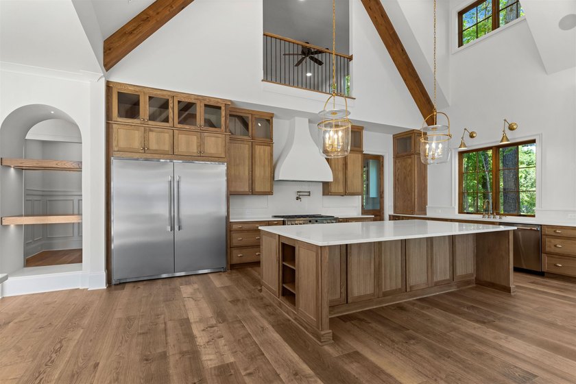Welcome to The Overlook House, a remarkable waterfront retreat - photo 32