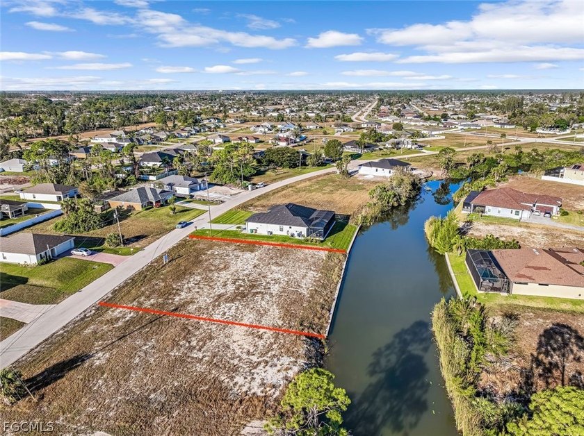 Triple lot *NEW SEAWALL INSTALLED* Rare oversized lot located in - photo 3