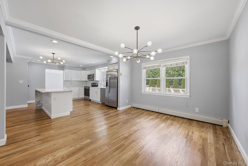 Welcome to this stunning Colonial nestled in the heart of - photo 3