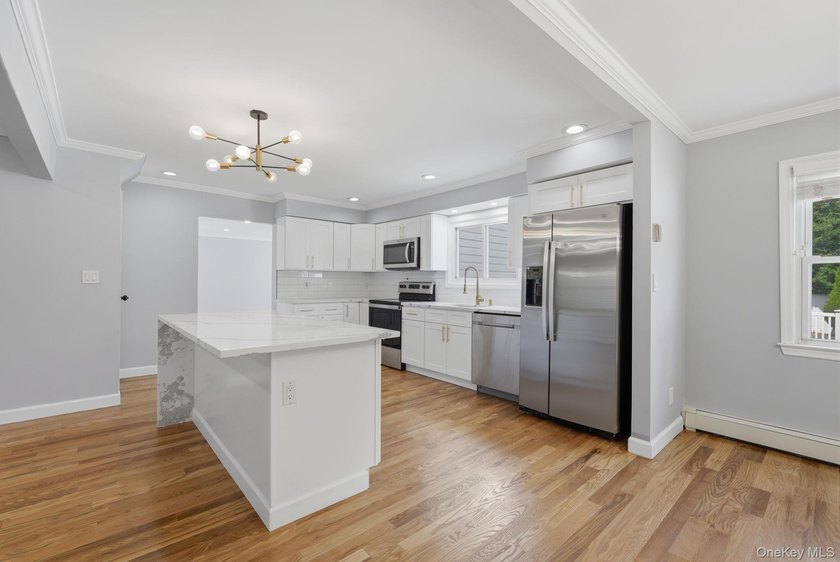 Welcome to this stunning Colonial nestled in the heart of - photo 6