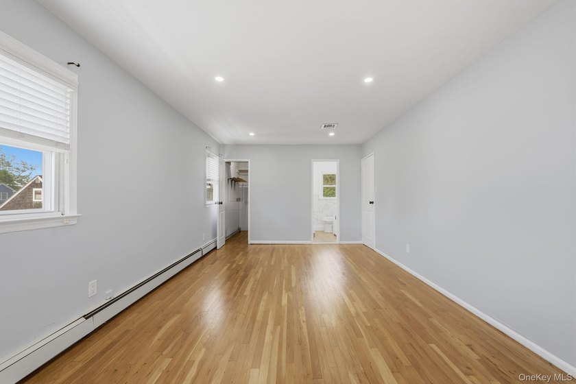 Welcome to this stunning Colonial nestled in the heart of - photo 8