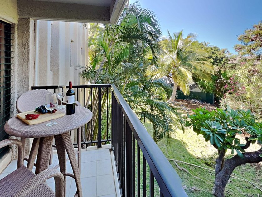 Welcome to Kihei Akahi D-101, a beautifully remodeled - photo 4