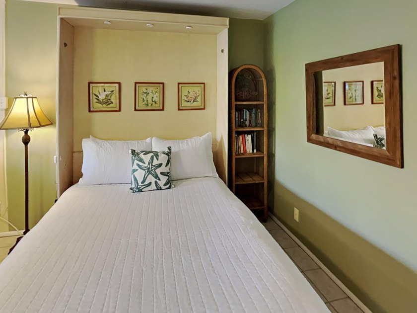 Welcome to Kihei Akahi D-101, a beautifully remodeled - photo 9