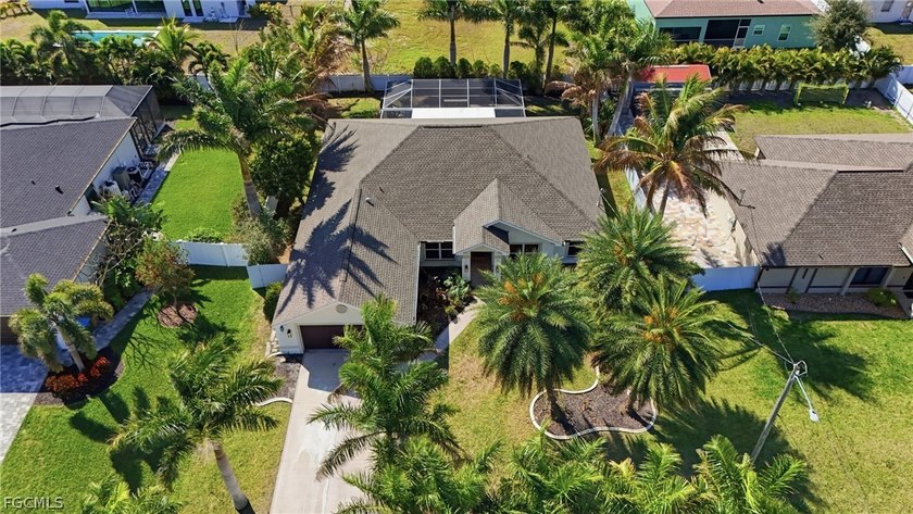 ***Tenant has moved - Home is now EASY to show! Nestled - photo 3