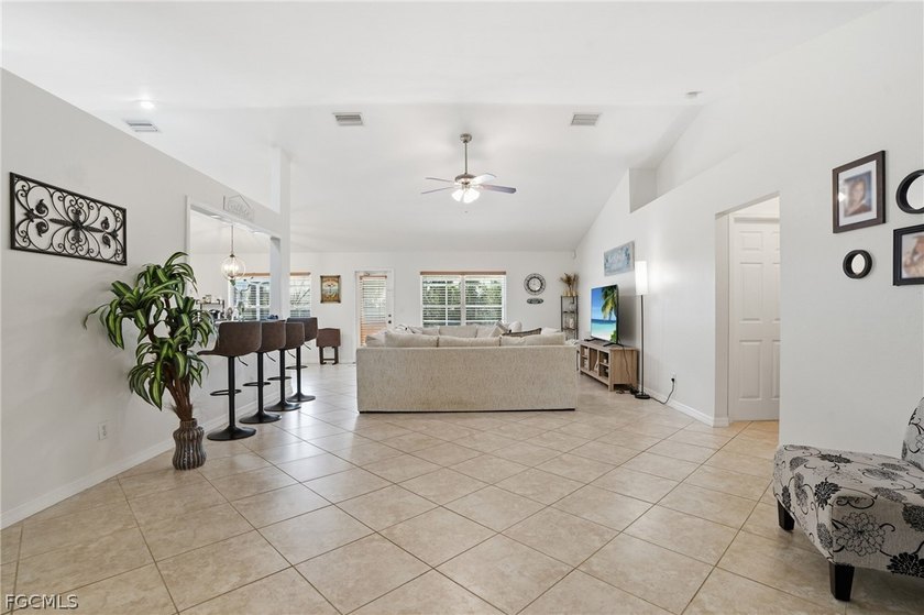 ***Tenant has moved - Home is now EASY to show! Nestled - photo 5