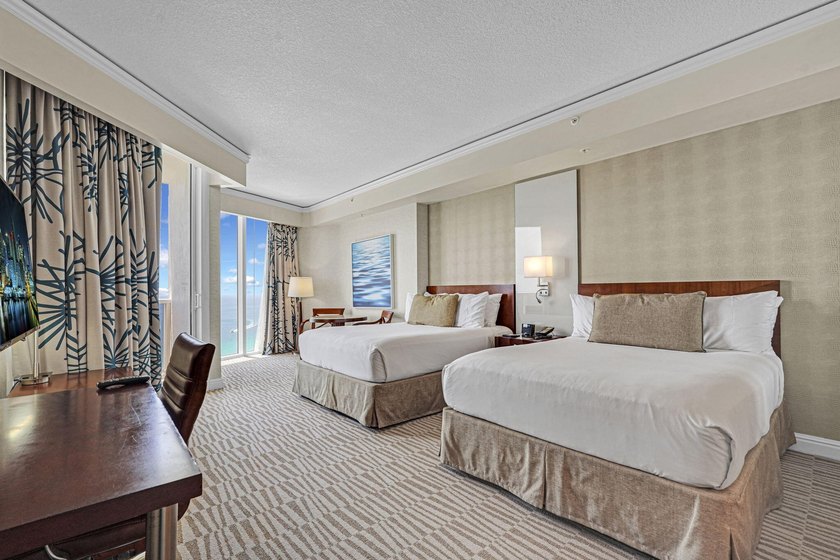 Exceptional opportunity to own a luxury direct oceanfront - photo 13