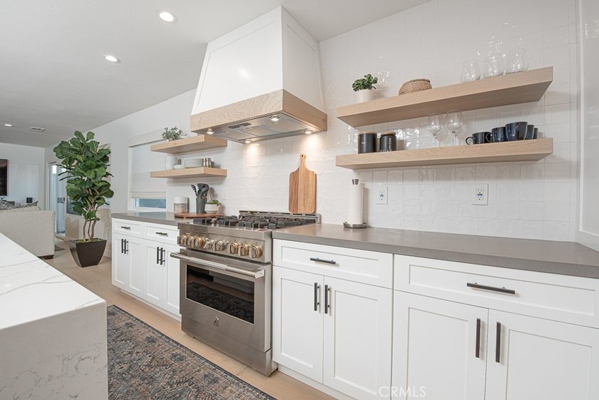 AVAILABLE DATES IN JUNE FOR THIS GORGEOUS FURNISHED MONTHLY AND - photo 5