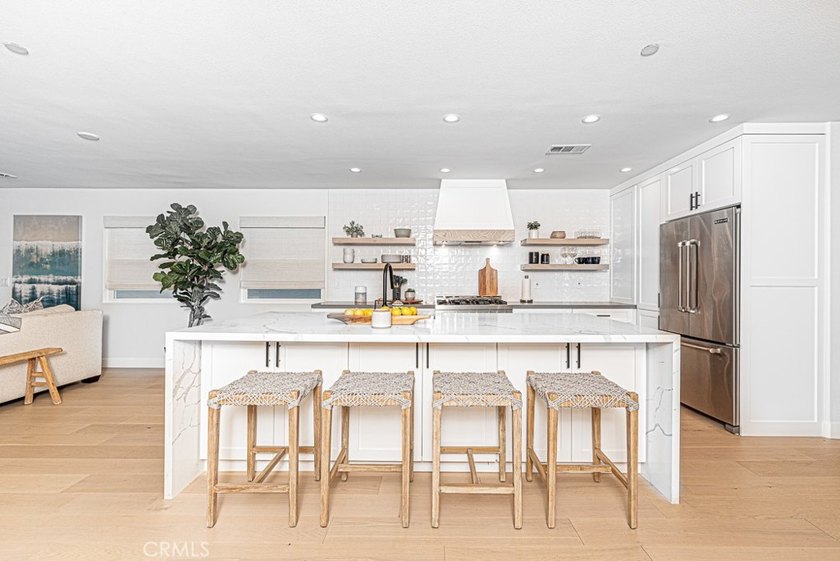 AVAILABLE DATES IN JUNE FOR THIS GORGEOUS FURNISHED MONTHLY AND - photo 7