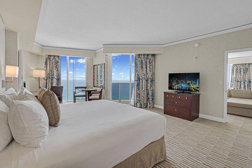 Exceptional opportunity to own a luxury direct oceanfront - photo 36