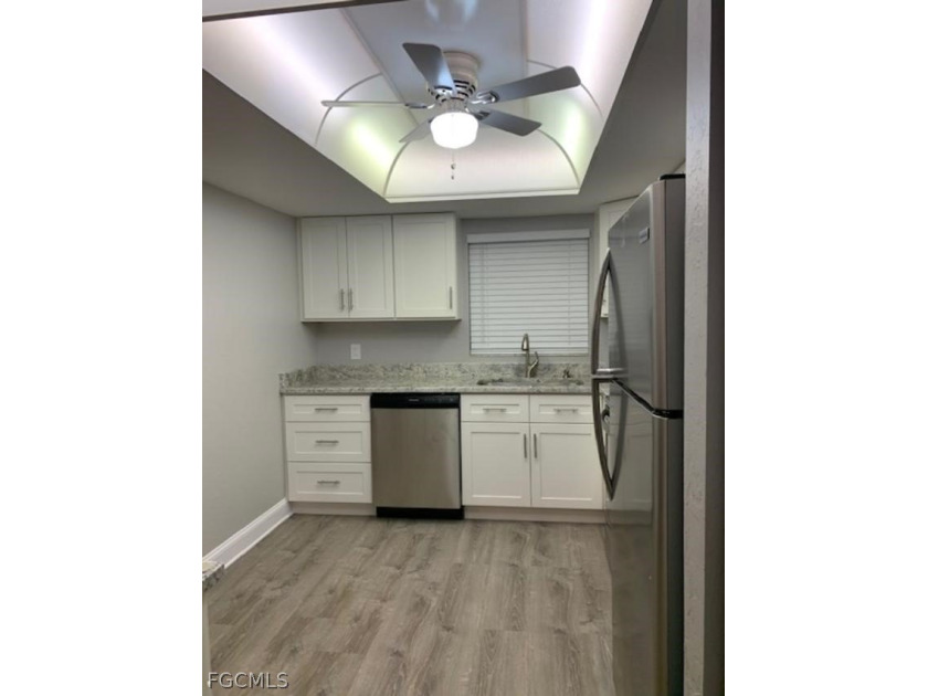 First-floor end unit in desirable Cross Creek Country Club - no - photo 6