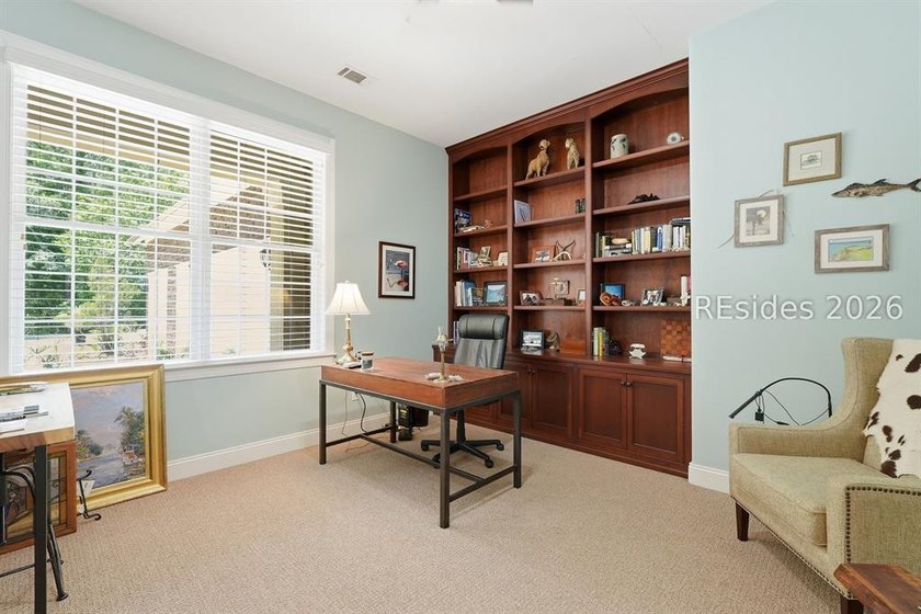 Welcome to 4 Southington Circle in the prestigious gated - photo 7