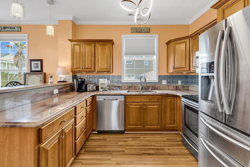 If you are looking for a turnkey, move in ready beach home, this - photo 11