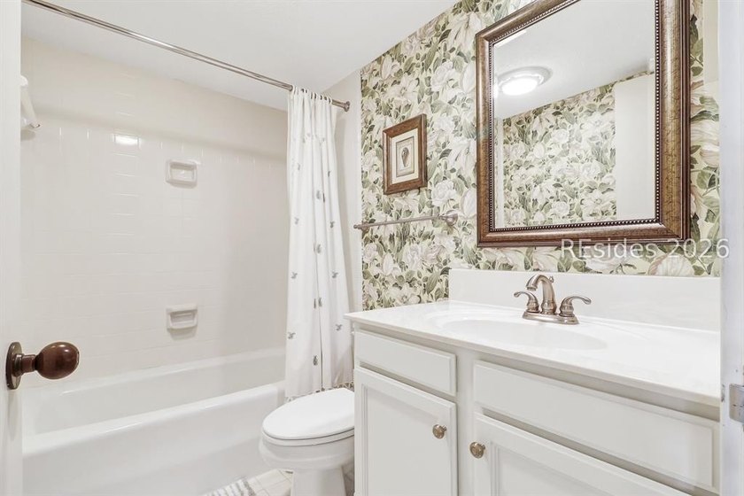 Updated Palmetto Dunes villa offering sweeping golf views and an - photo 13