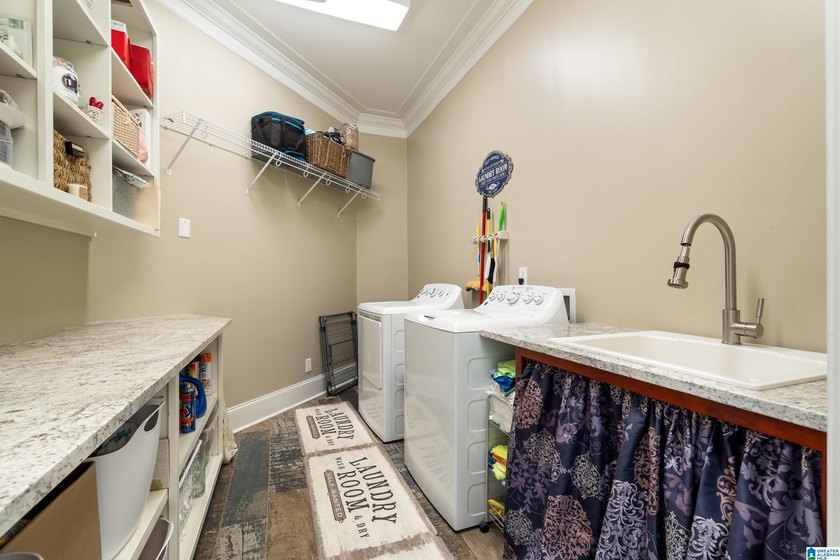 Unique opportunity in Indian Springs - 8,000+sqft on 4.75 - photo 23