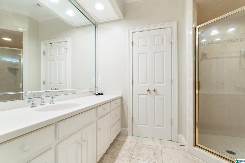 Unique opportunity in Indian Springs - 8,000+sqft on 4.75 - photo 48