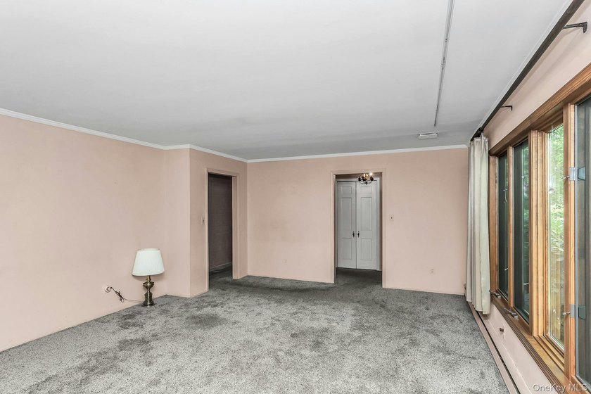 Ranch with 3 bedrooms and two full baths set on a 1/2 acre of - photo 5