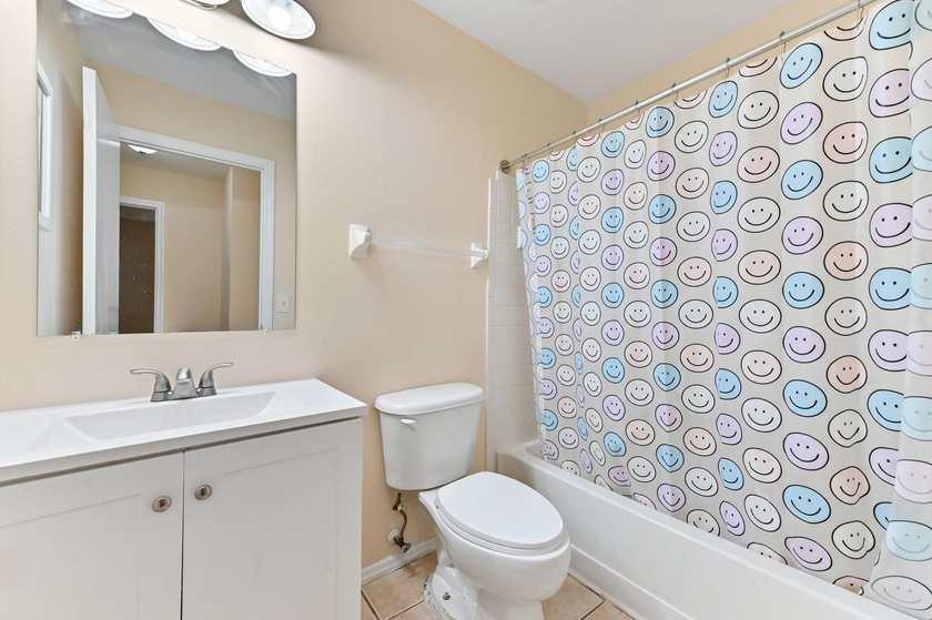 Step into this beautifully updated 3-bedroom, 2-bath home - photo 10